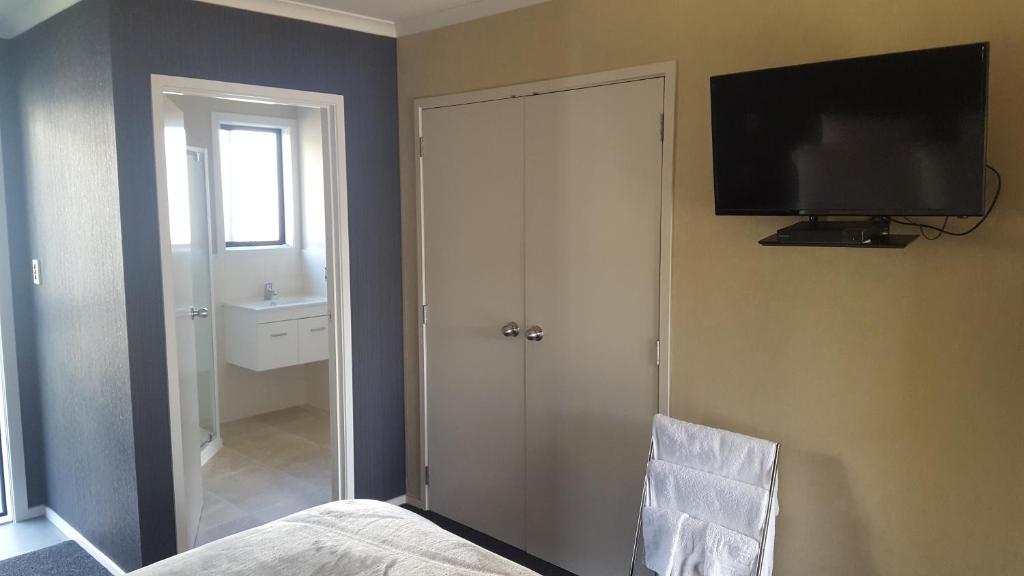 Heta Road B&B - Resim 32