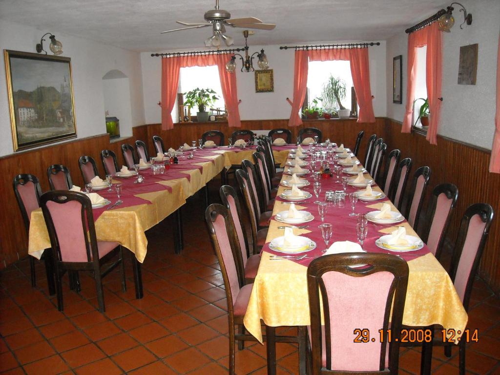 Nhà hàng/khu ăn uống khác tại Guest House Čater