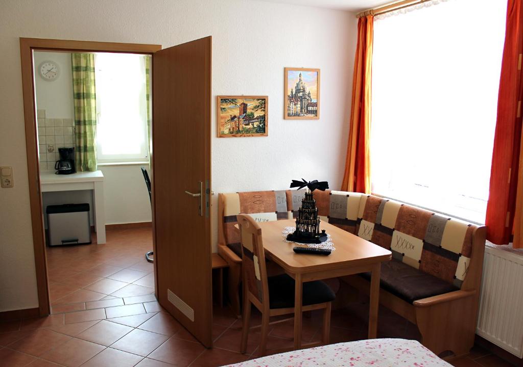 Wohnen beim Kunsthandwerker - Apartment