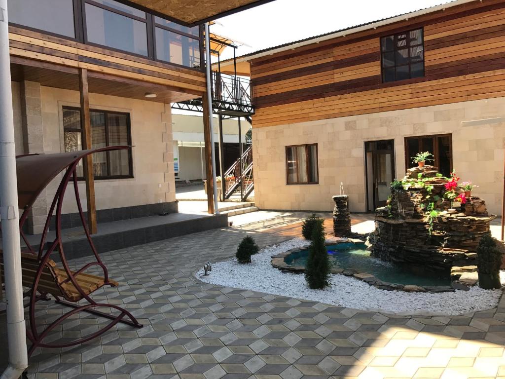 Budova, kde se hotel nachází
