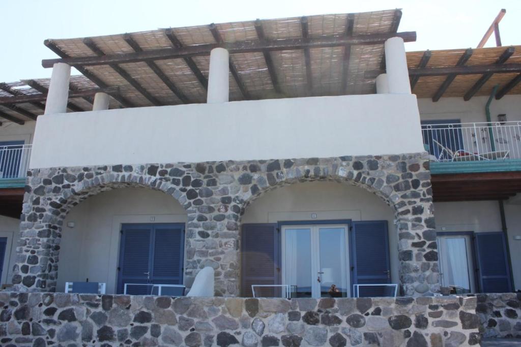 Balkon lub taras w obiekcie NerOssidiana sul mare di Lipari