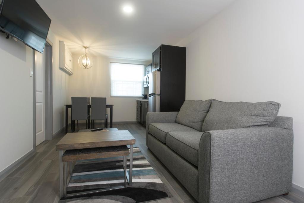 King's Hotel & Residences - Deluxe Family Suite