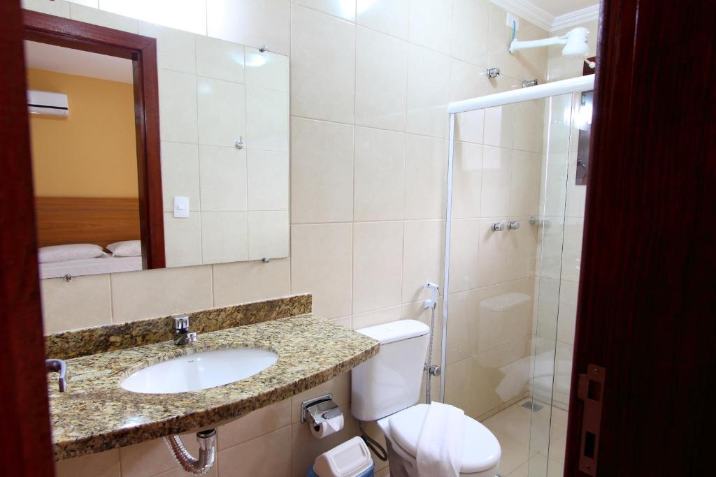 Koupelna v ubytování Vitoria Regia Praia Hotel