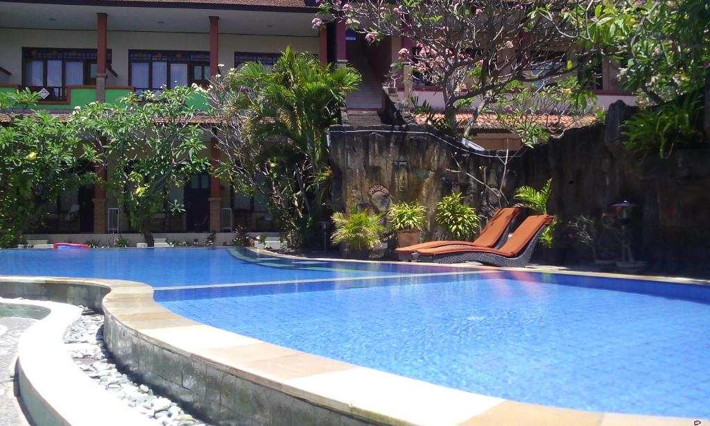 Bazén v ubytování Bali Diva Hotel Kuta nebo v jeho okolí