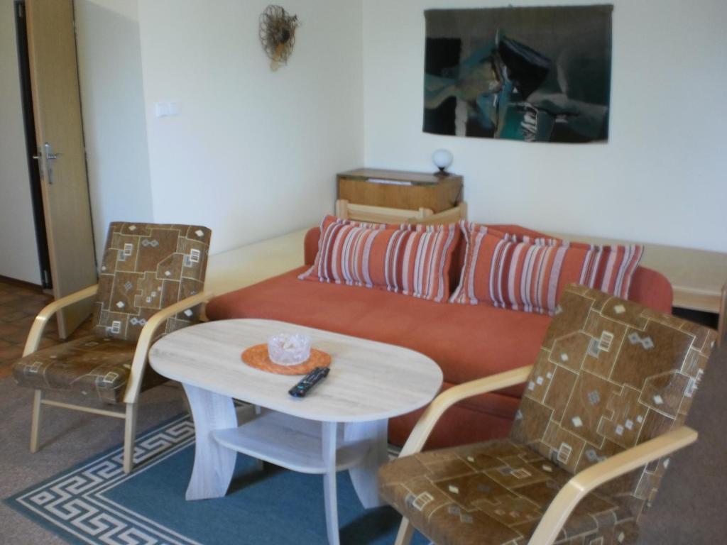 Istumisnurk majutusasutuses Apartman Kublovi