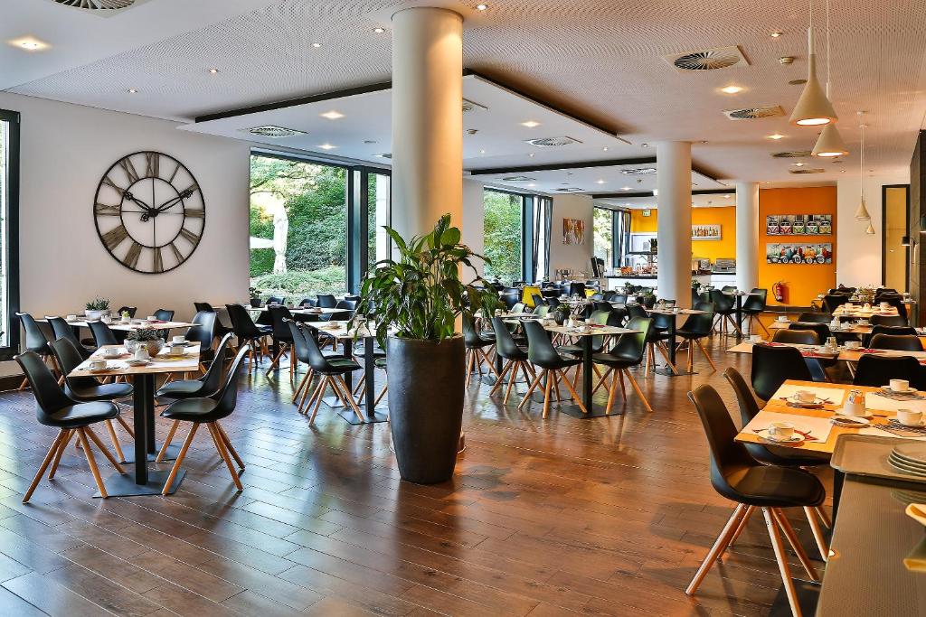 Hotel Frankfurt Messe Affiliated by Meliá - Resim 32