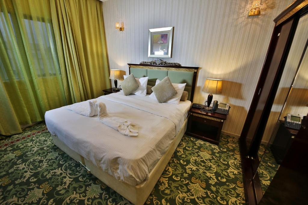 
One-Bedroom Apartment - King Bed
