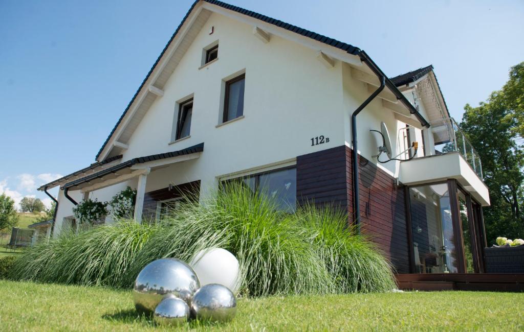 Budova, v ktorej sa apartmán nachádza