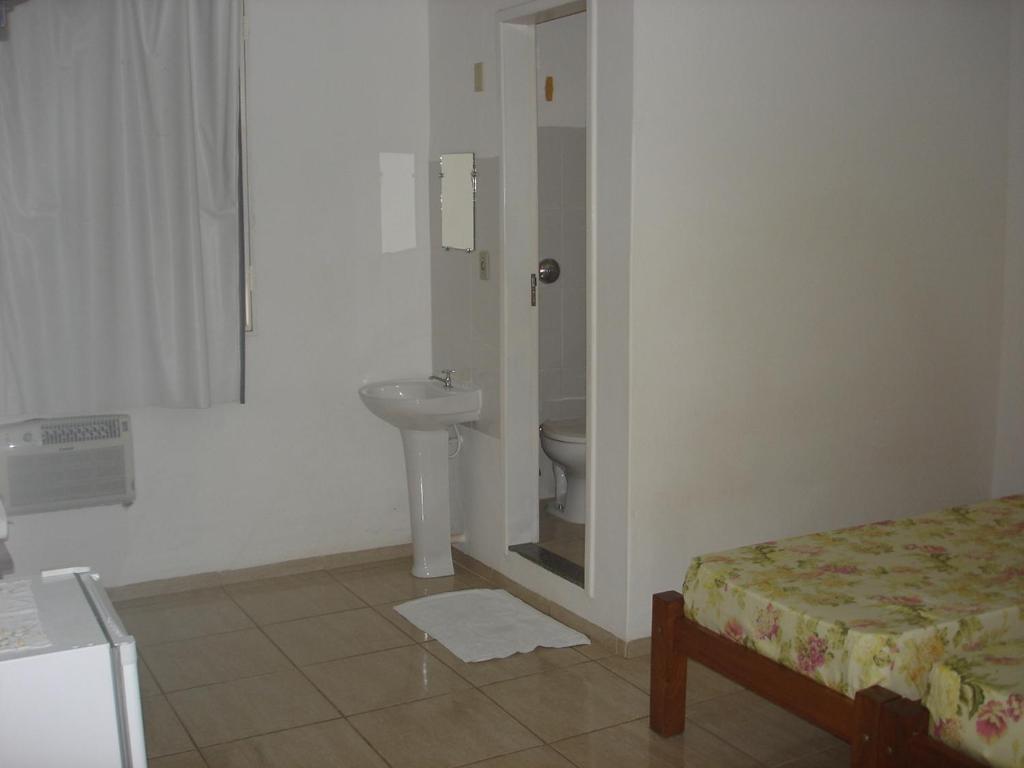  Delmus Hotel