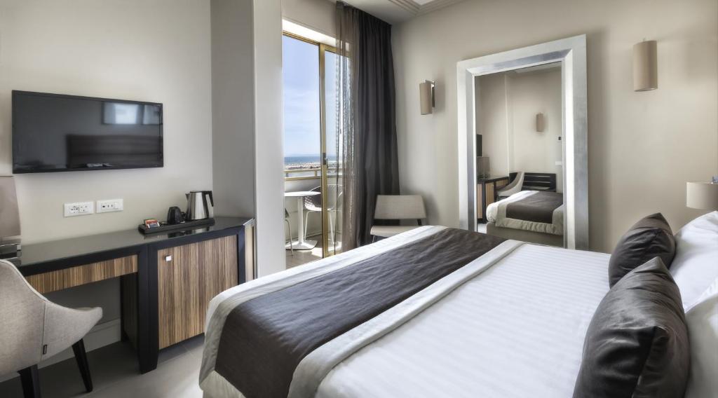 Hotel Ambasciatori - Resim 10