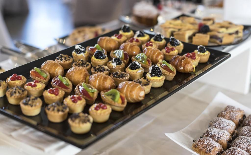 Hotel Ambasciatori - Resim 40