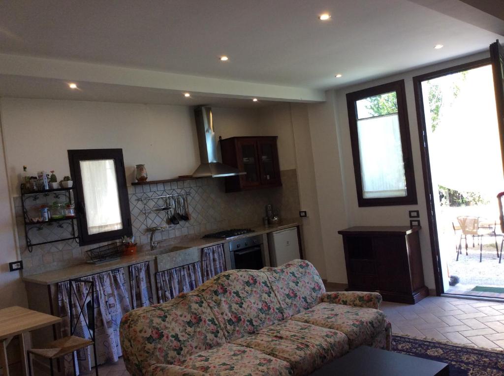 Kuchyň nebo kuchyňský kout v ubytování I Rondoni B&B