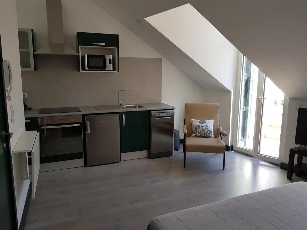 DoBairro suites at Bairro Alto - 与露台的工作室