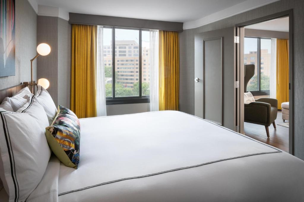 The Darcy Hotel, Washington DC - One Bedroom Suite - Roll In Shower