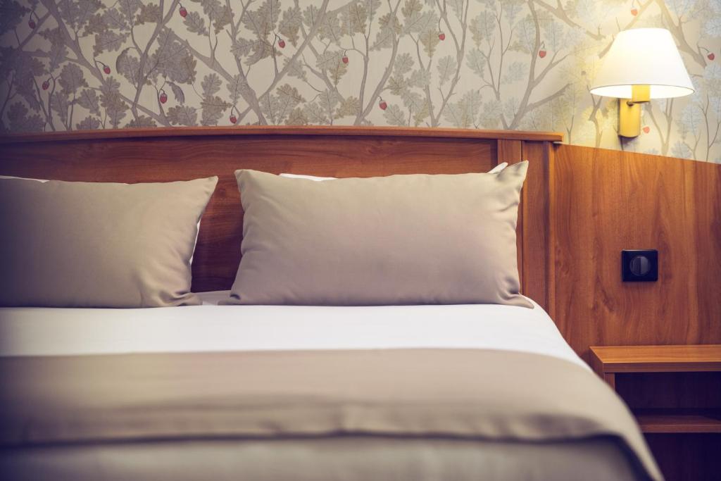 Timhotel Le Louvre - Resim 16