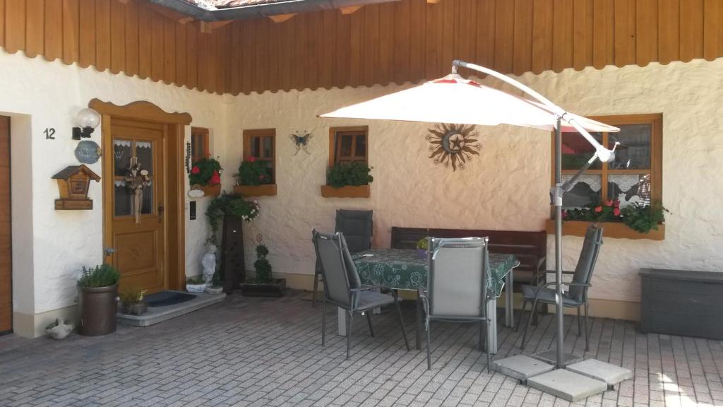 Patio nebo venkovní prostory v ubytování Ferienwohnung Steinbeisser