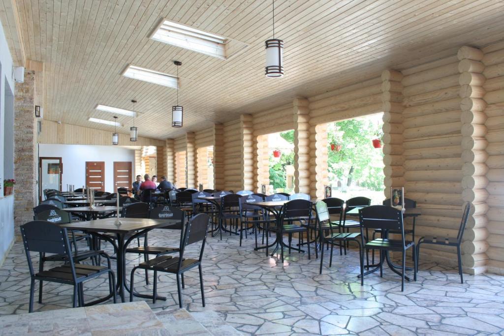 Restaurace v ubytování Hotel Helikon