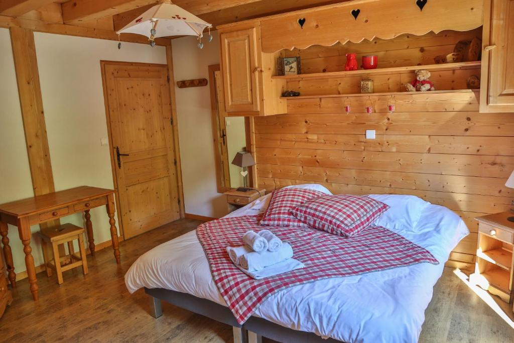 Postel nebo postele na pokoji v ubytování Bed and Breakfast Chalet Manava