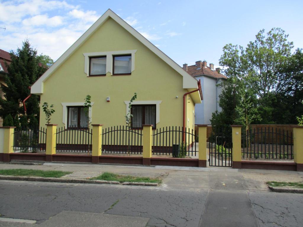 Poroszlay Apartman Debrecen Updated 2021 Prices