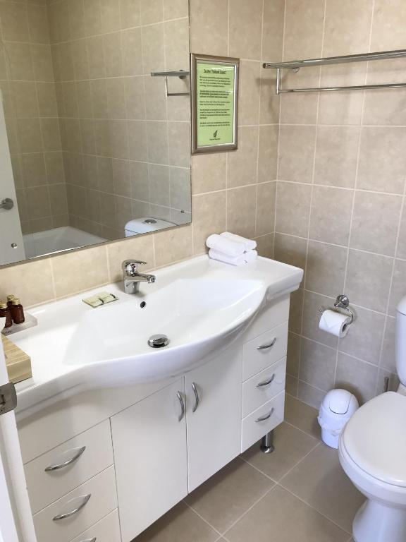 Alpha Motel with Spa-Bath - Resim 27