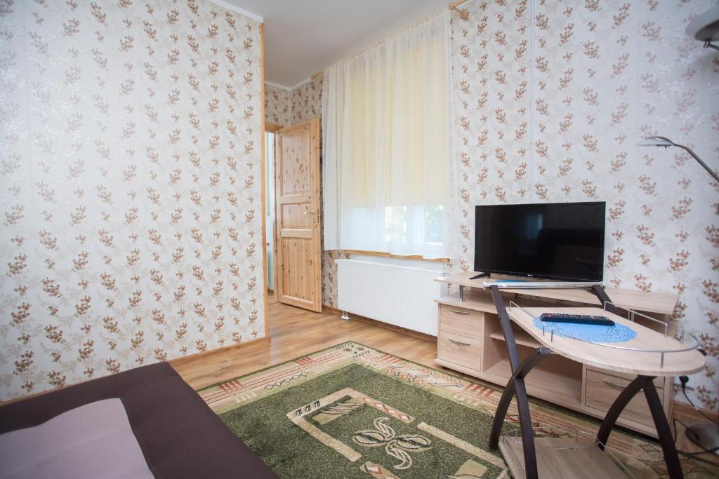 Televiisor ja/või meelelahutuskeskus majutusasutuses Katariina Guesthouse