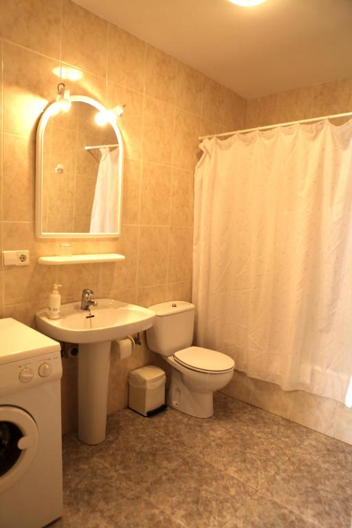 A bathroom at Casa Rural Bordaberea