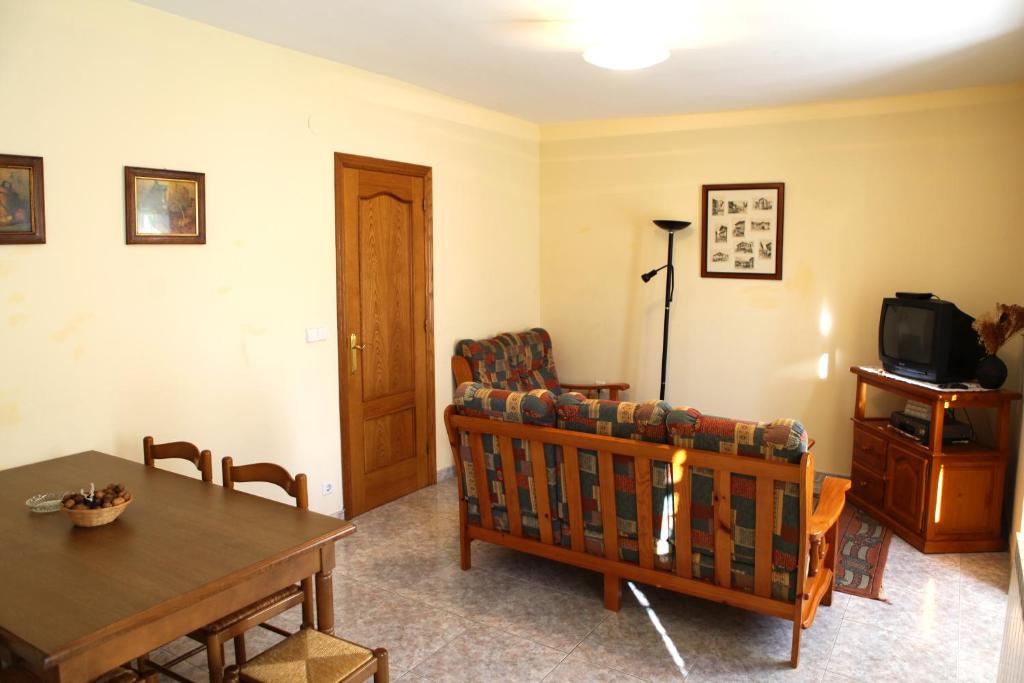 A seating area at Casa Rural Bordaberea