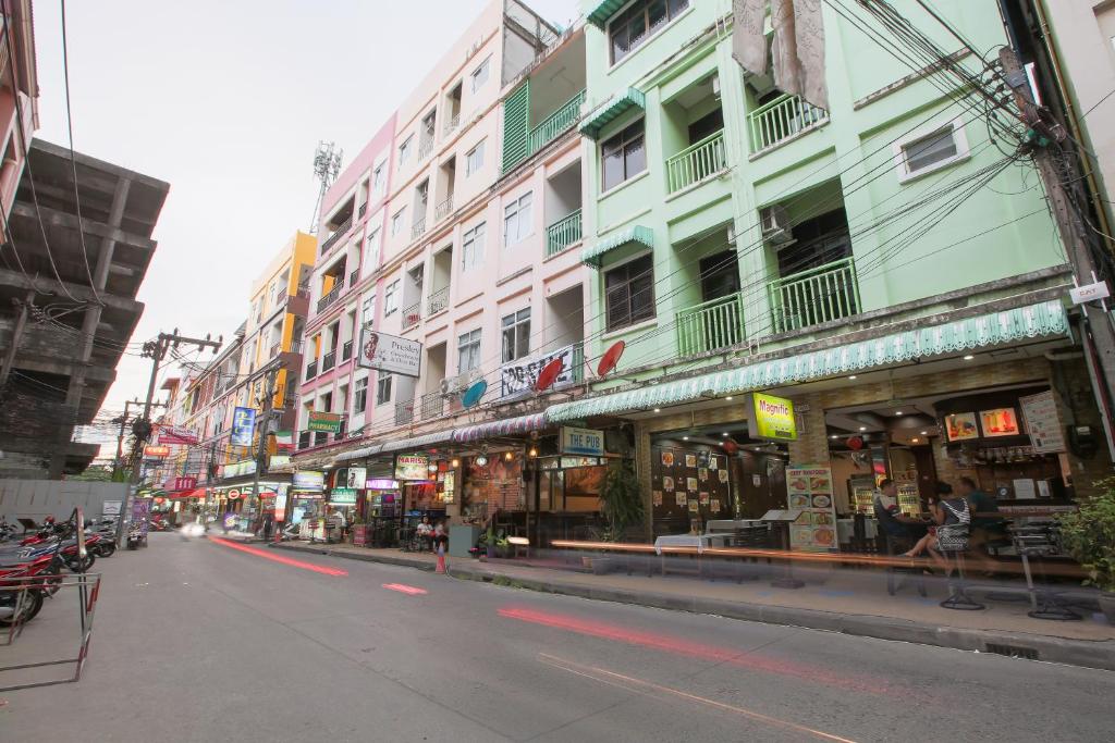 Magnific Patong - Resim 23