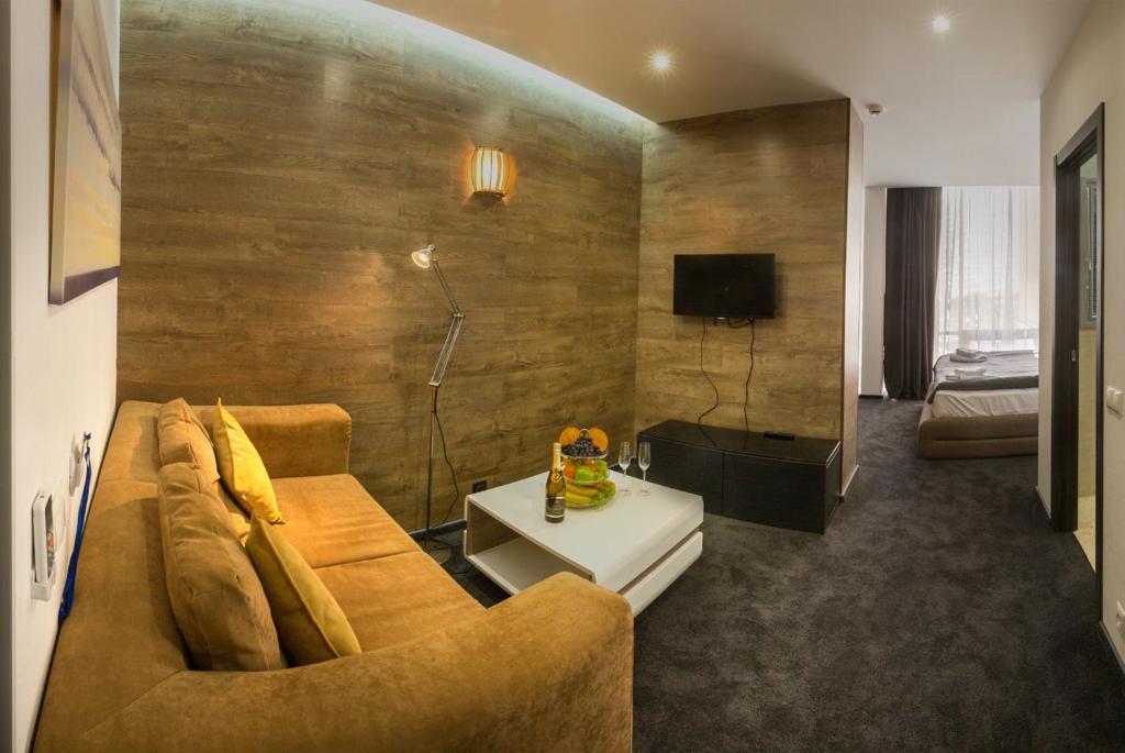 Alva Donna Hotel - Studio De Famille