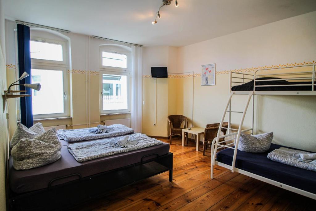 Postel nebo postele na pokoji v ubytování Apartments Kolo 77