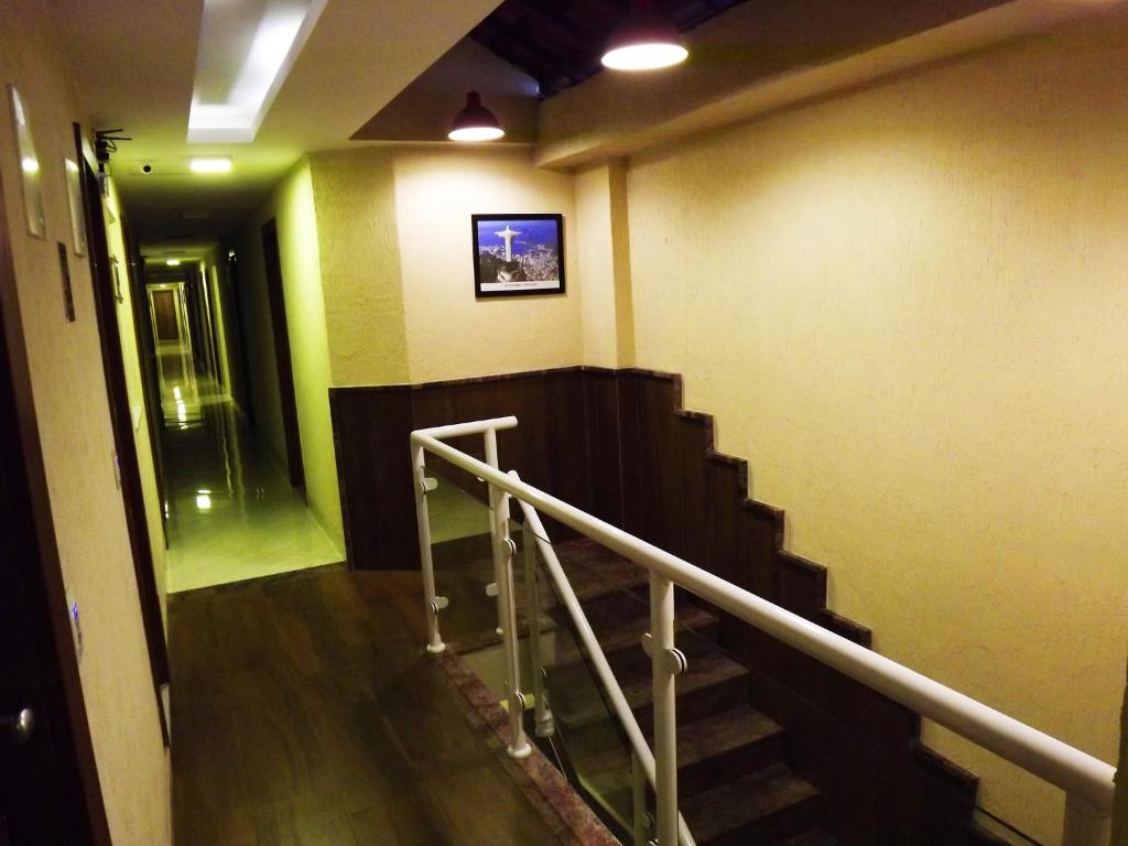  Downtown Santana Hotel