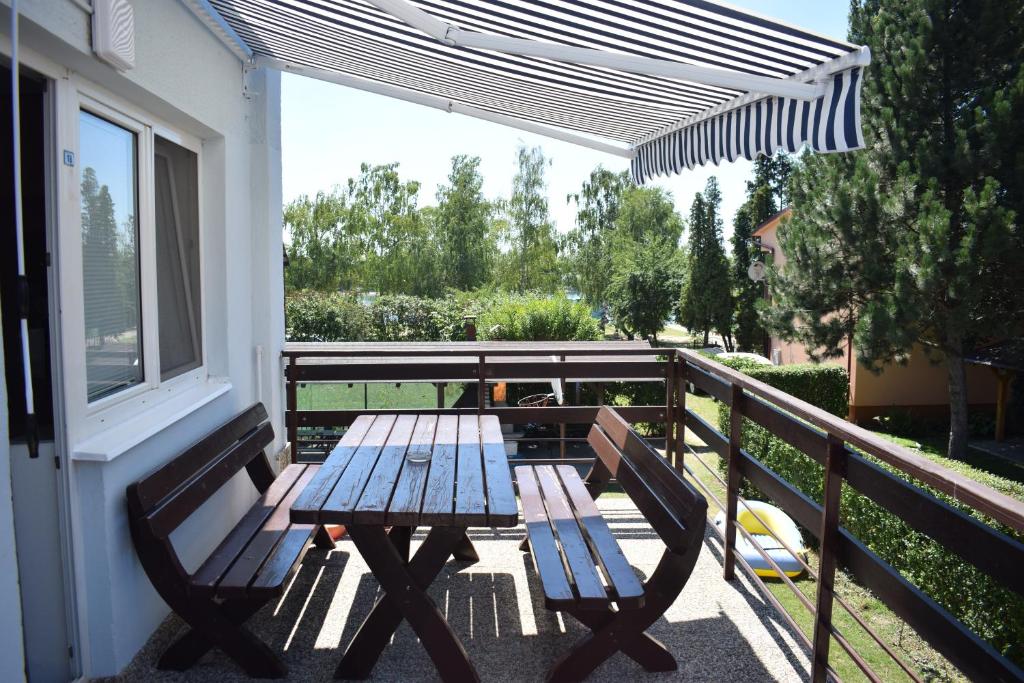 Balkón nebo terasa v ubytování Chata Severka