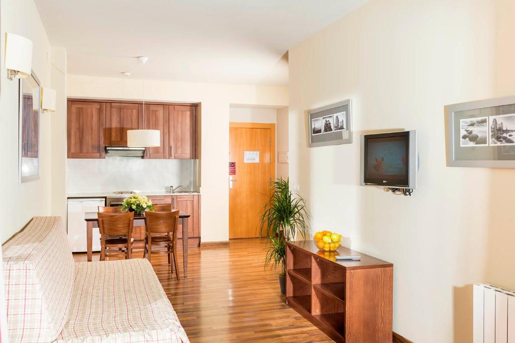 A kitchen or kitchenette at Guitart La Molina Aparthotel & Spa