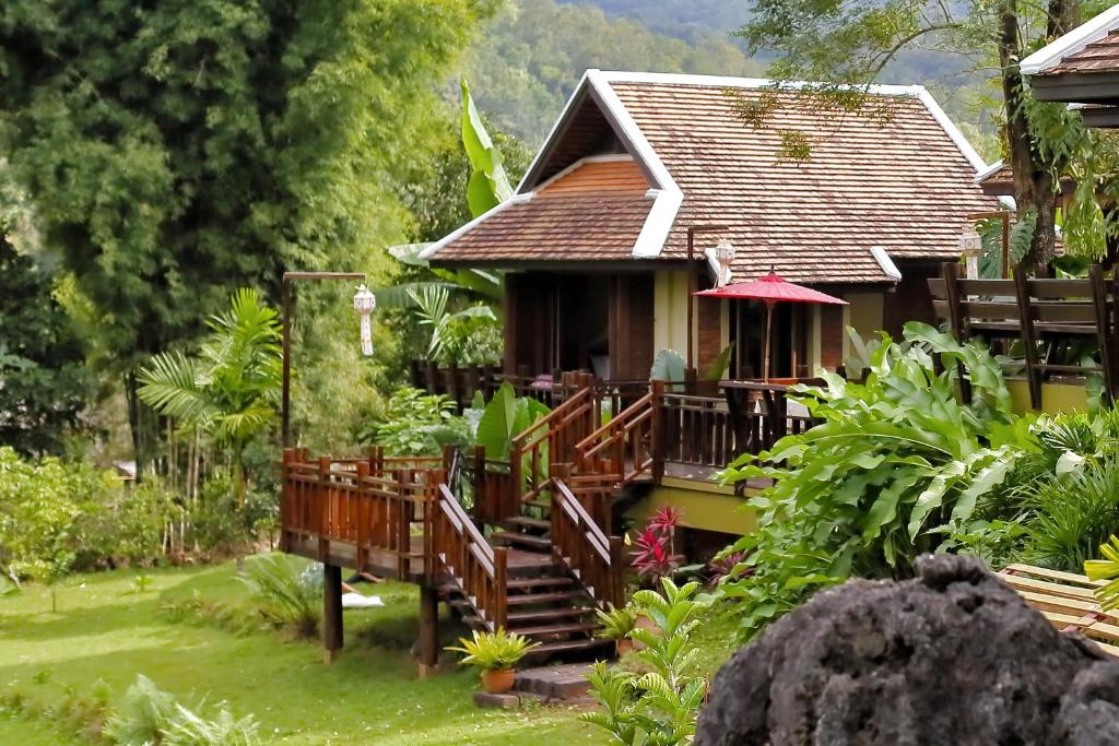 Zahrada ubytování Kanlaya's Eyrie, Luxury Homestay