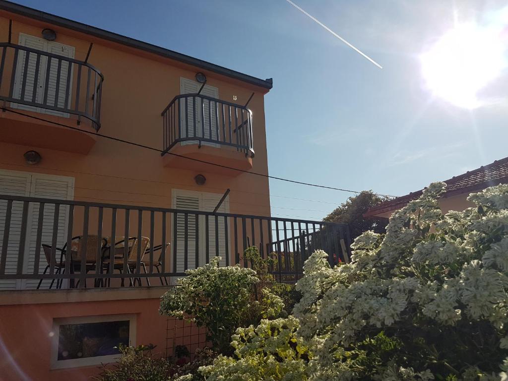 Balkón nebo terasa v ubytování Apartmani Stanković
