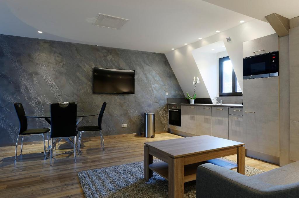 The One Apartments – photo 12