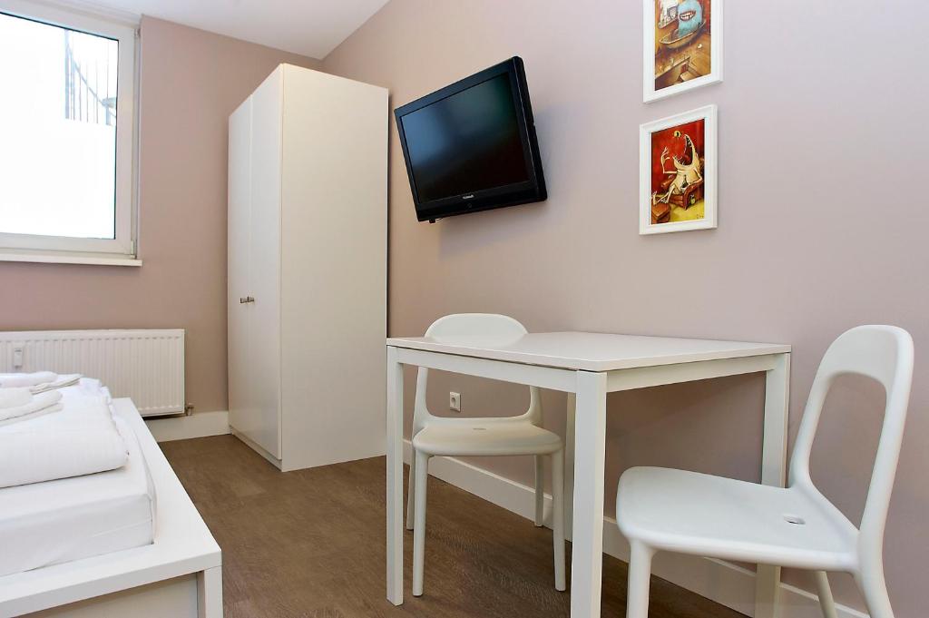 Apartmenthouse Berlin - Am Görlitzer Park - Resim 34