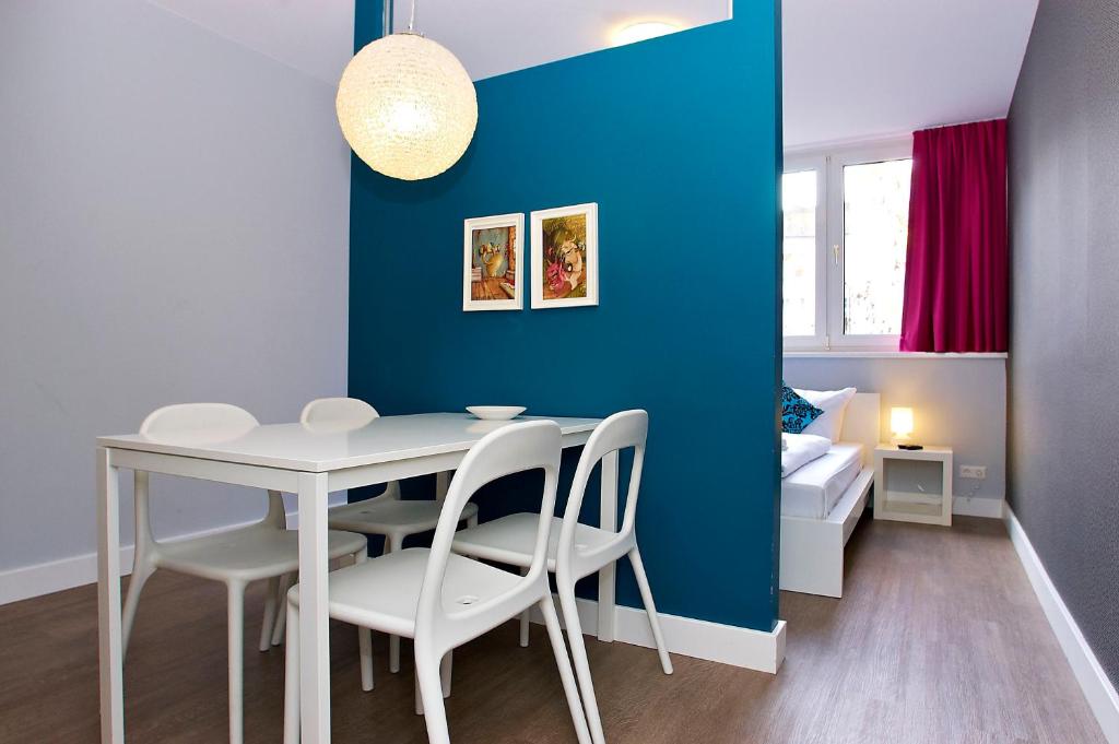 Apartmenthouse Berlin - Am Görlitzer Park - Resim 20