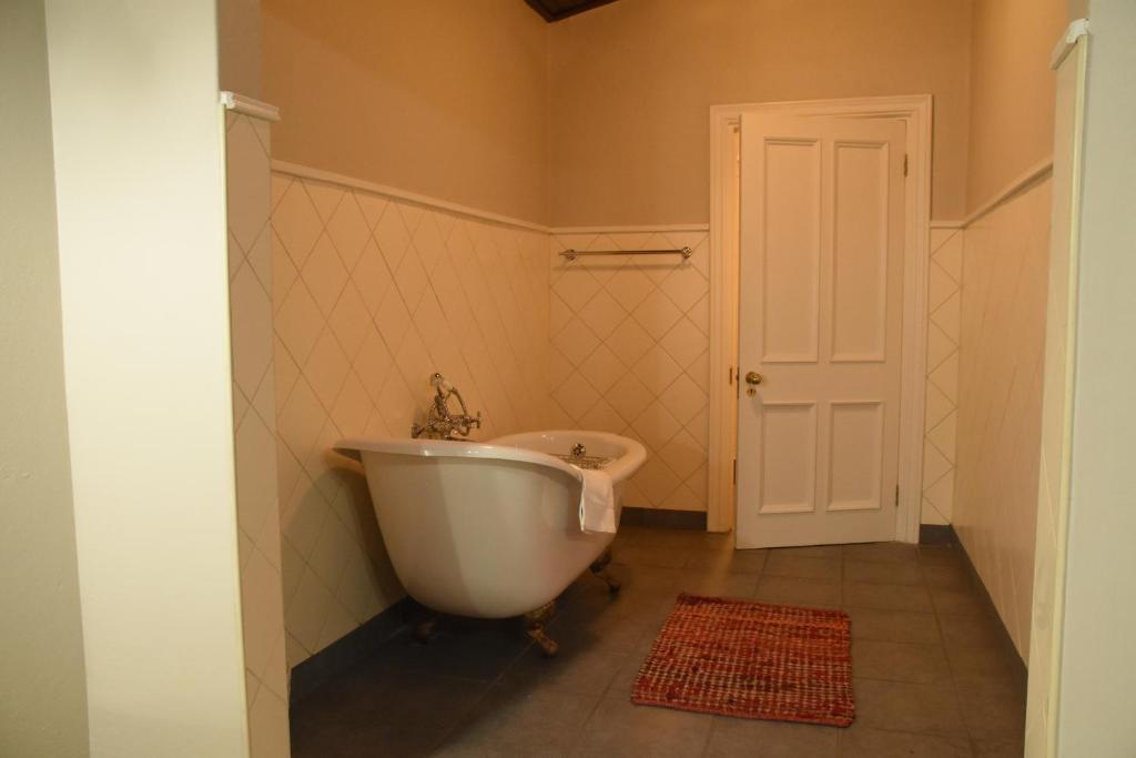 New Rush Guest House - Family Double Room