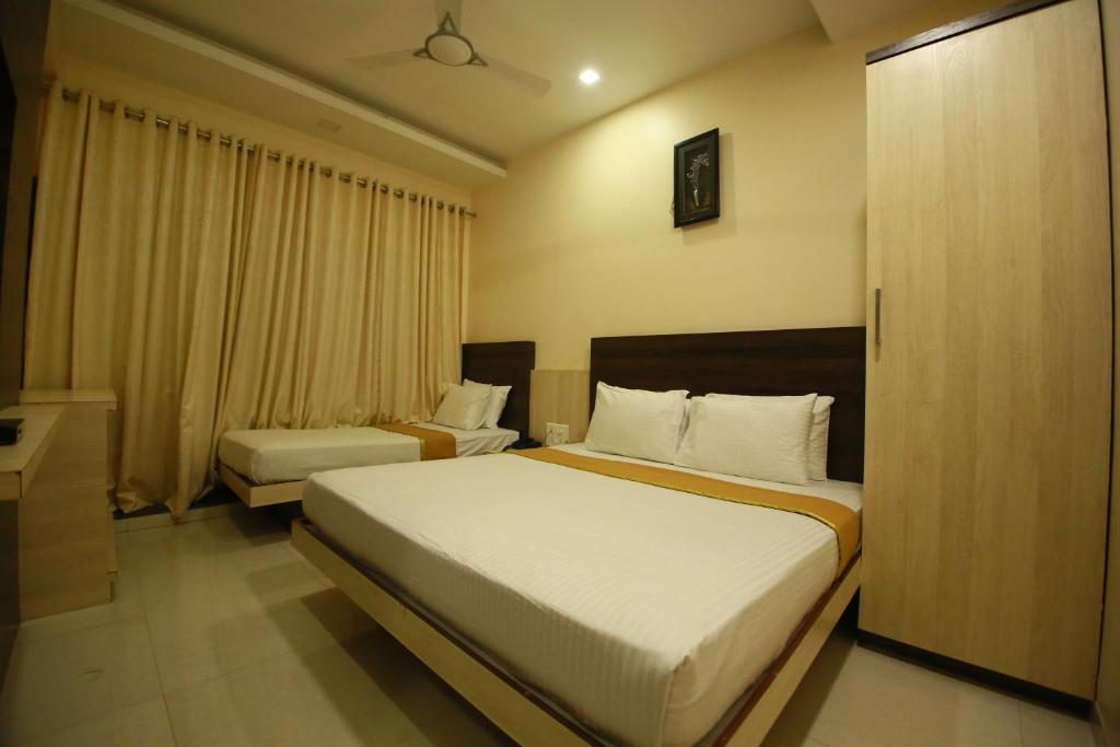 Gallery image of Hotel Madhuri Executive in Kolhapur