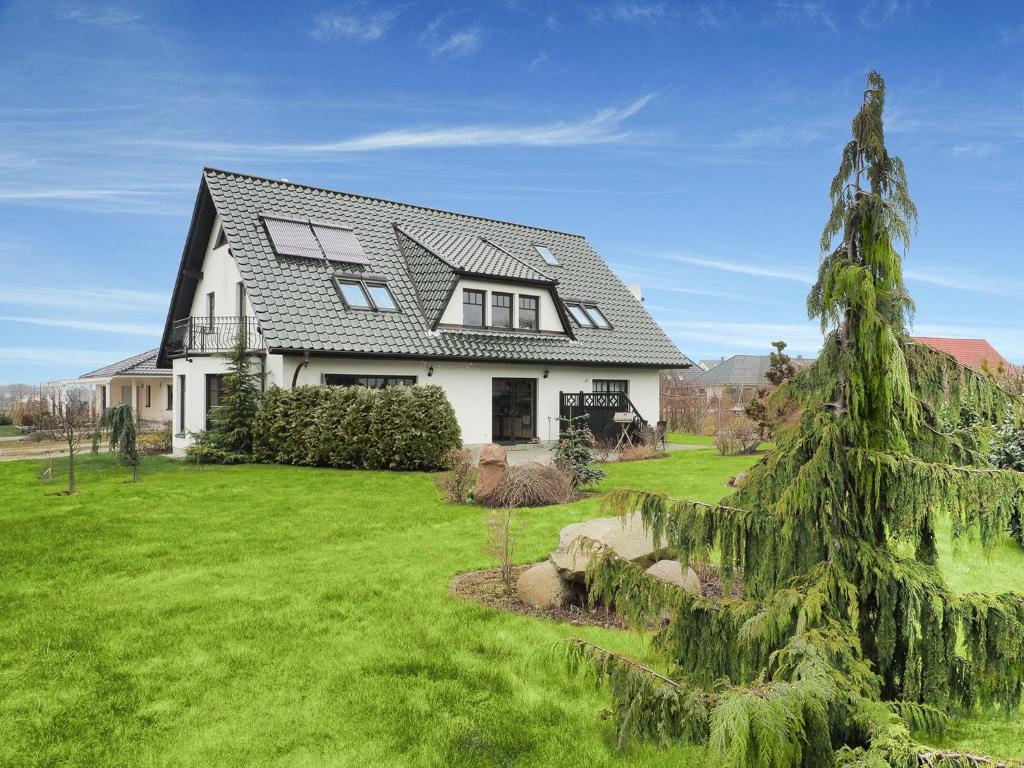 Modernes Apartment in Kuehlungsborn mit Garten