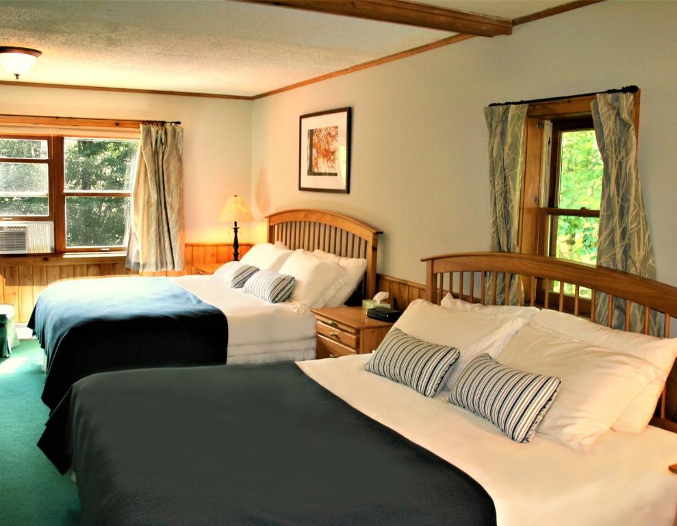 Garnet Hill Lodge - Tea House Or Birches Cottage Room - Two Queens