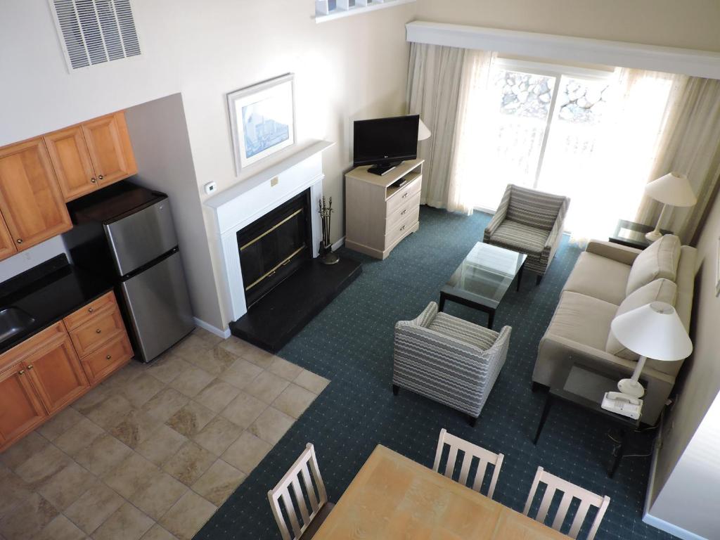 Water's Edge Resort & Spa - Lanai Suite With Loft