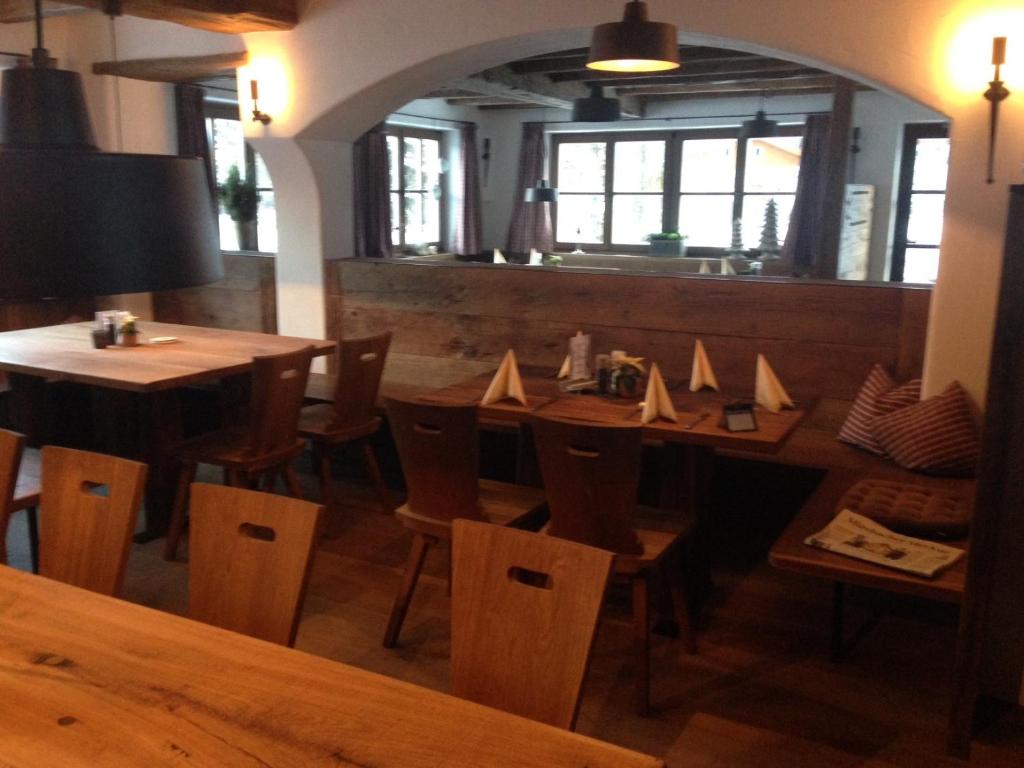 Restaurace v ubytování Gasthaus Aiplspitz