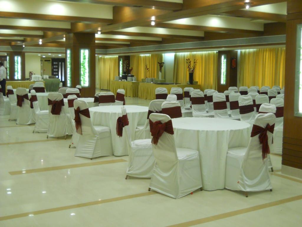 Restaurace v ubytování Hotel Platinum Residency
