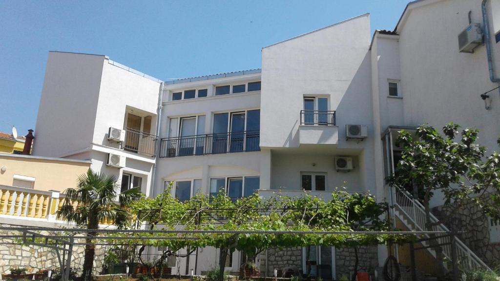Budova, kde se apartmán nachází