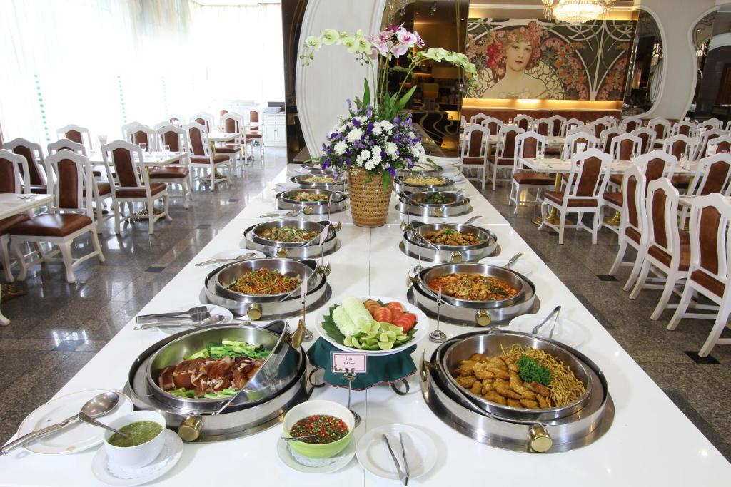 Royal Benja Hotel - Big Room Family-Friendly - Resim 31