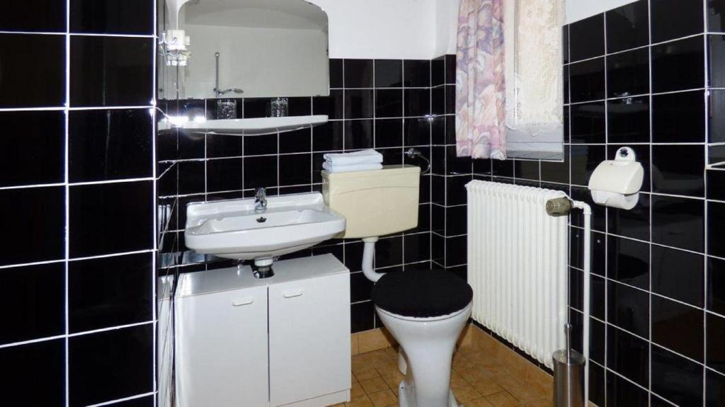 Koupelna v ubytování Gästehaus Jutta