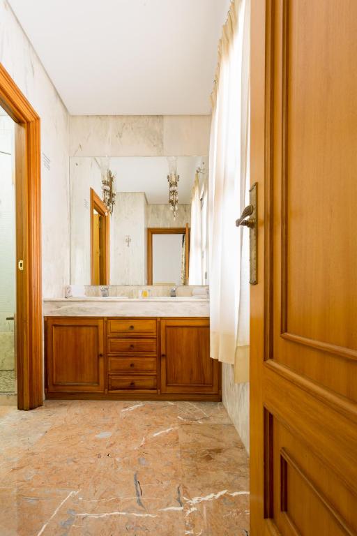 Hotel Riad Arruzafa - 2 Double Rooms Connected With Parking