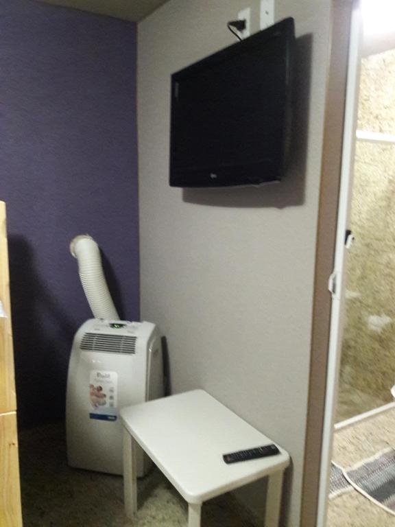  Hostel Falcão-Suites Privativas com Ar Condicionado